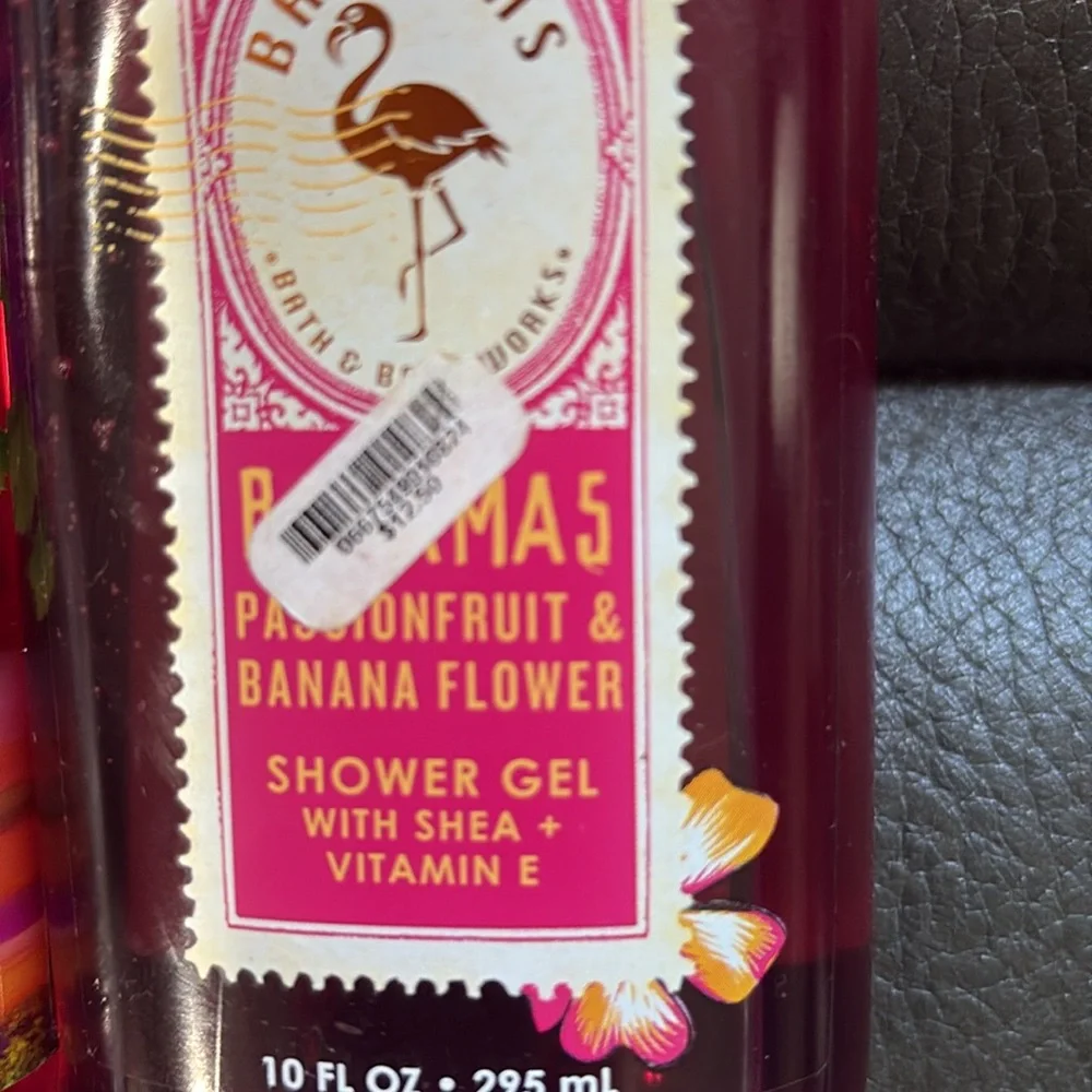 Bath and body gels Napa valley sunset and passionfruit and banana flower